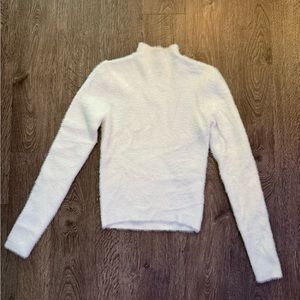 Aritzia Babaton Kuma Fluffy Sweater XS Creamy White